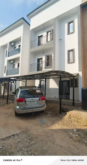 4bdrm Duplex in Surulere for rent