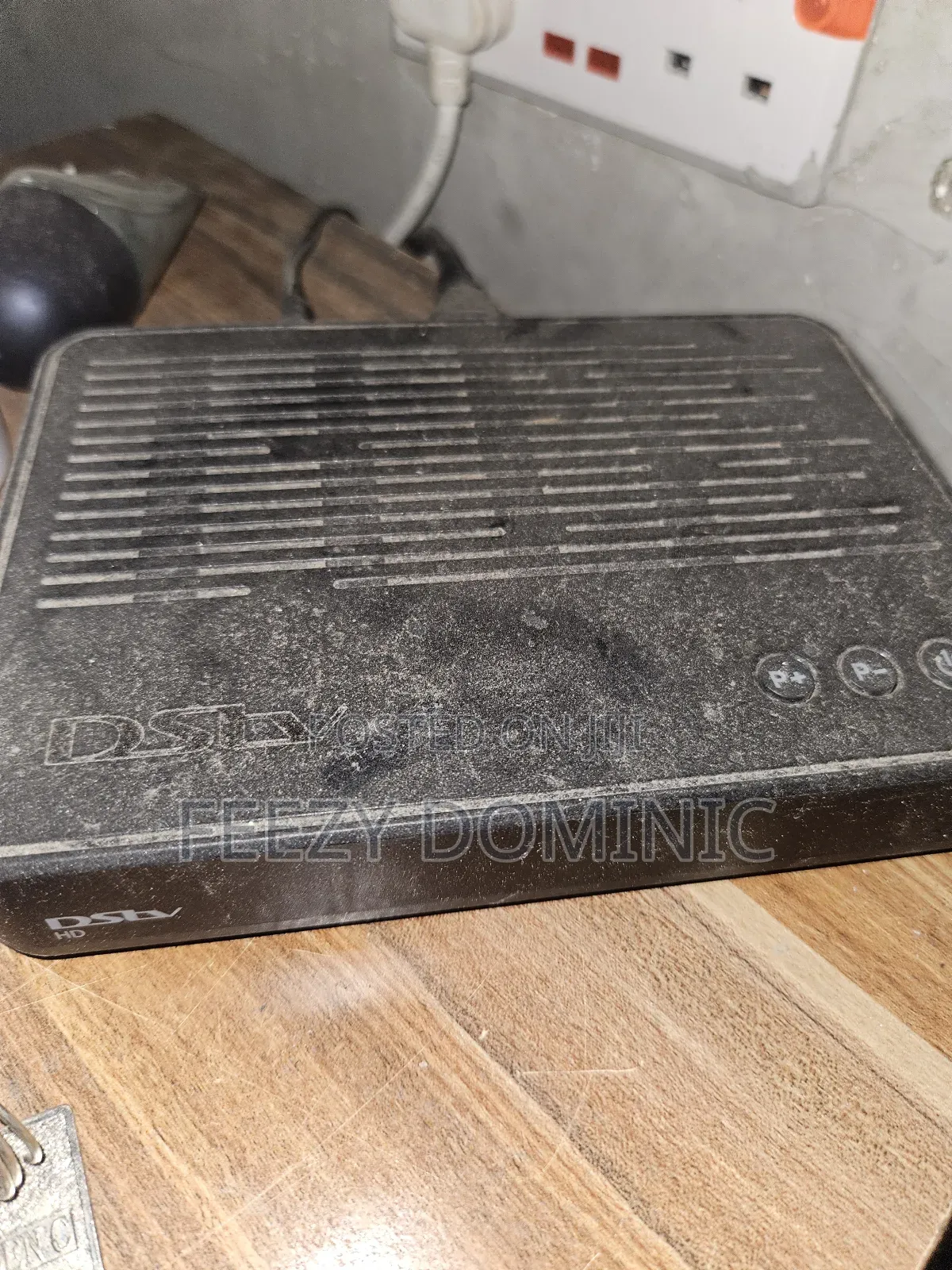 DSTV Decorder