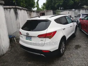 Hyundai Santa Fe Limited 4dr SUV AWD (3.3L 6cyl 6A) 2014 Off white
