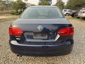 Volkswagen Jetta 2.0 Automatic 2012 Blue