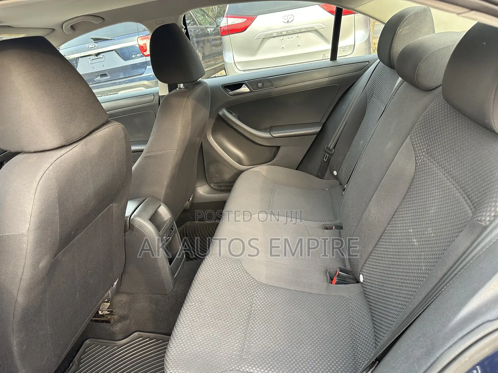 Volkswagen Jetta 2.0 Automatic 2012 Blue