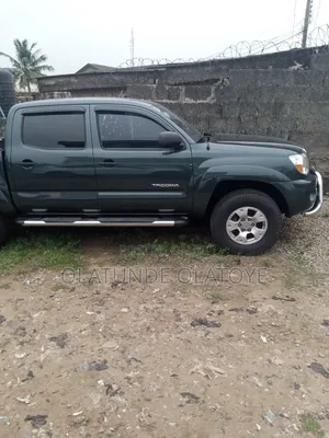 Toyota Tacoma Double Cab V6 Automatic 2011 Black