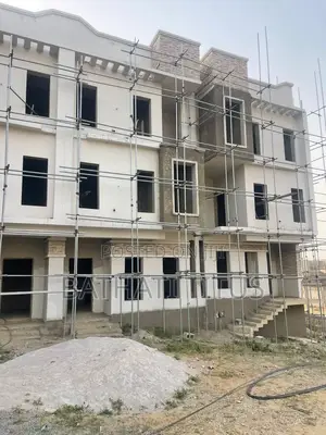 4bdrm Duplex in Guzape District for sale