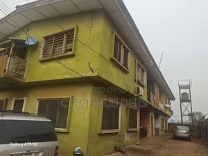3bdrm Block of Flats in Benin City for sale