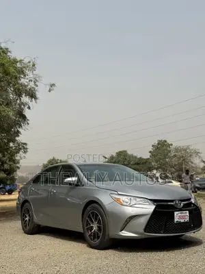 Toyota Camry SE 4dr Sedan (2.5L 4cyl 6A) 2015 Silver