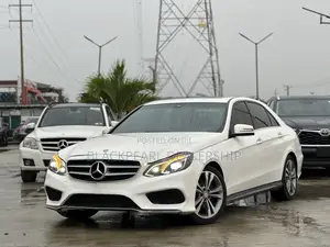 Mercedes-Benz E350 Base 4Matic Sedan AWD (3.5L 6cyl 7A) 2014 White