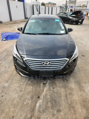 Hyundai Sonata Base Sedan FWD (2.4L 4cyl 6A) 2017 Black