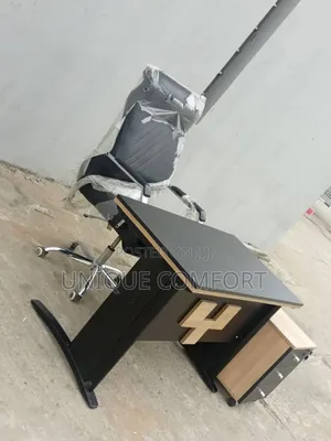 Imported Executive Office Table,Side Drawer Executive Swivel Chair