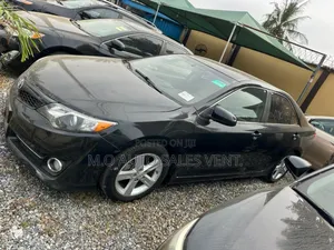 Toyota Camry SE 4dr Sedan (2.5L 4cyl 6A) 2012 Gray