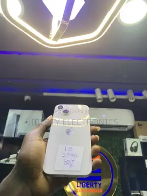 Apple iPhone 13 256 GB White