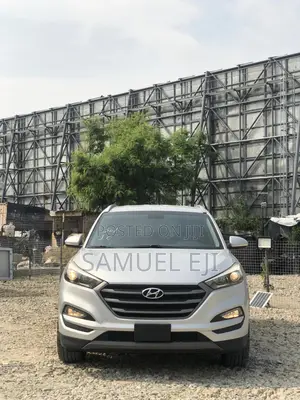 Hyundai Tucson Sport AWD 2016 Silver