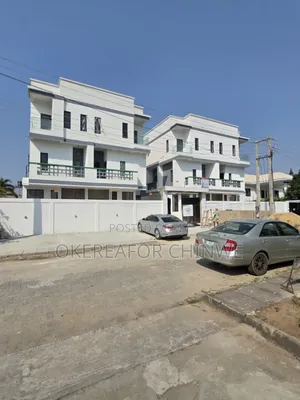 4bdrm Duplex in Admiralty Lekki for sale