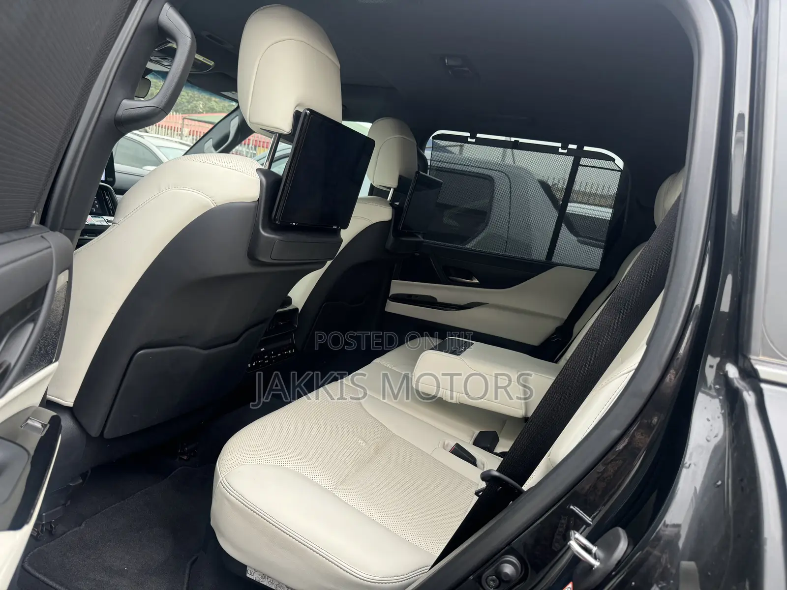 Lexus LX LX 600 2022 Black
