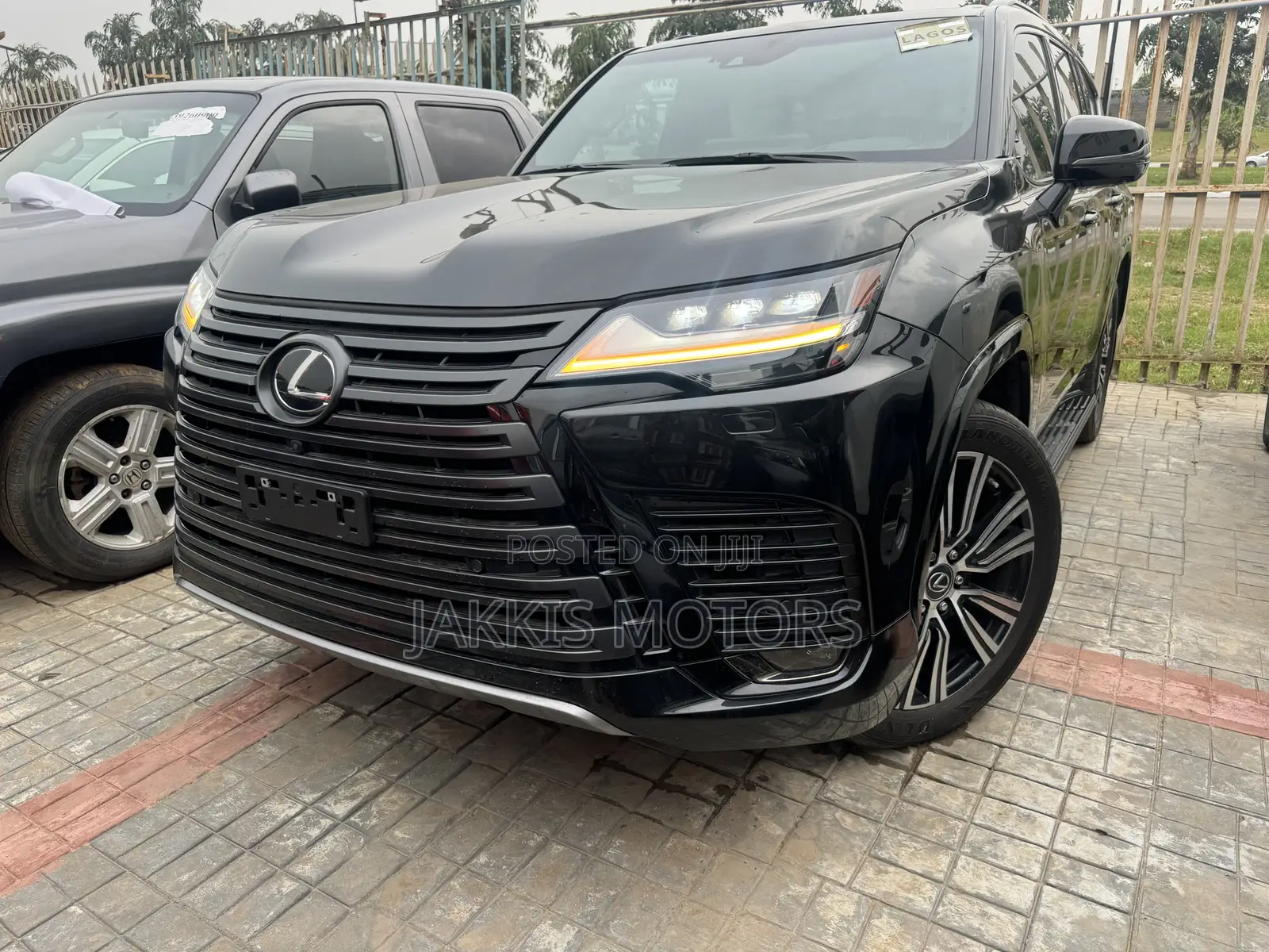 Lexus LX LX 600 2022 Black