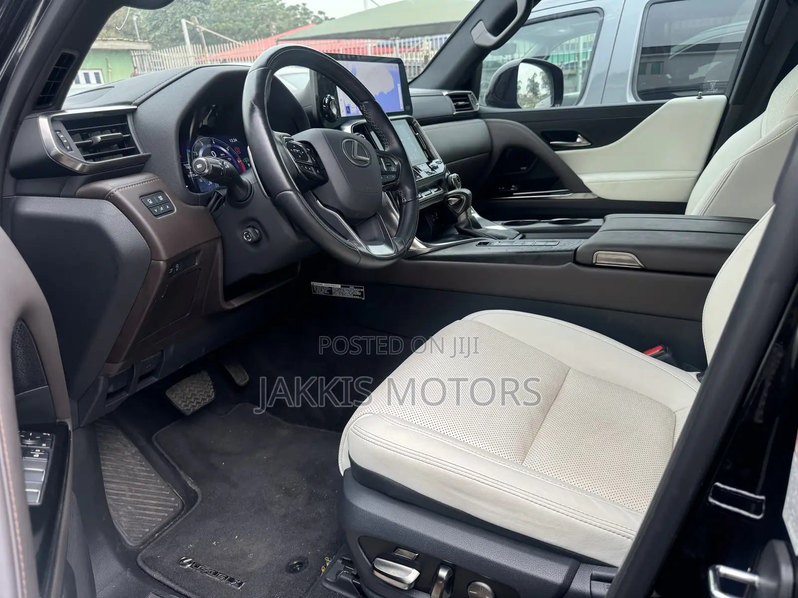 Lexus LX LX 600 2022 Black