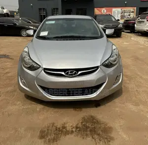 Hyundai Elantra 2014 Silver