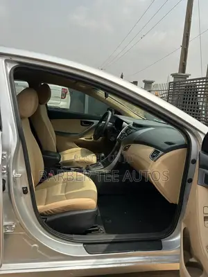 Hyundai Elantra 2014 Silver