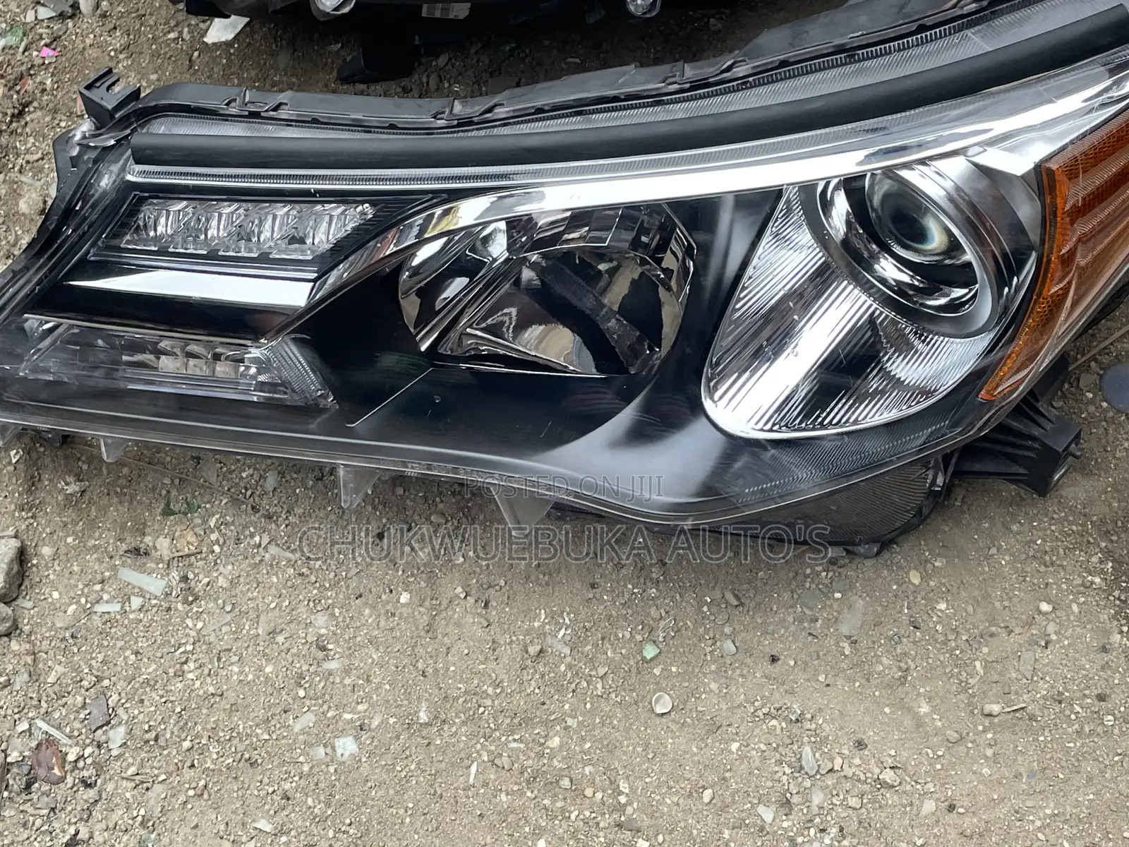 Front Light Rav4 2014