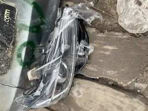 Front Light Is300 2018