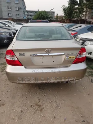 Toyota Camry LE V6 4dr Sedan (3.0L 6cyl 4A) 2003 Gold