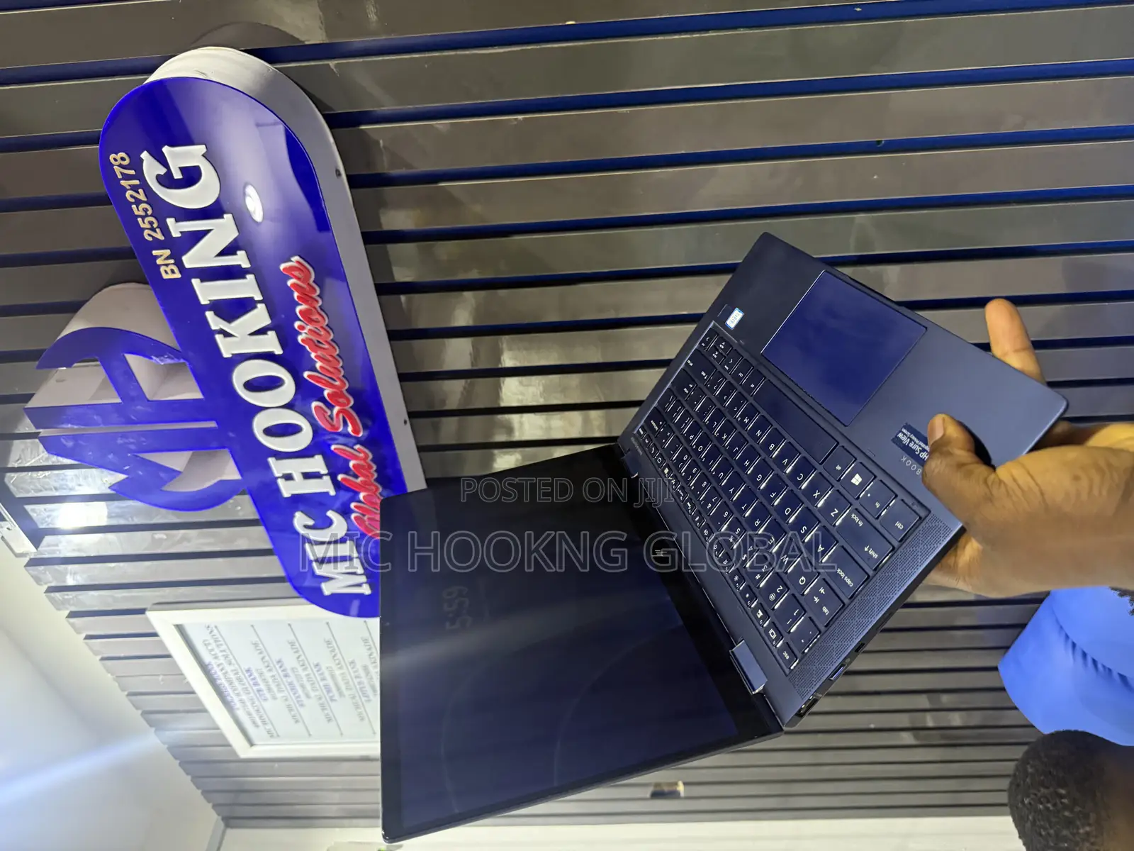 Laptop HP Dragonfly G4 16GB Intel Core i7 SSD 512GB