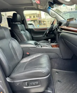 Lexus LX 570 (5 seats) AWD 2017 Gray