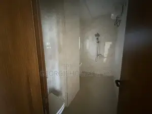 4bdrm Townhouse / Terrace in Mabushi for rent