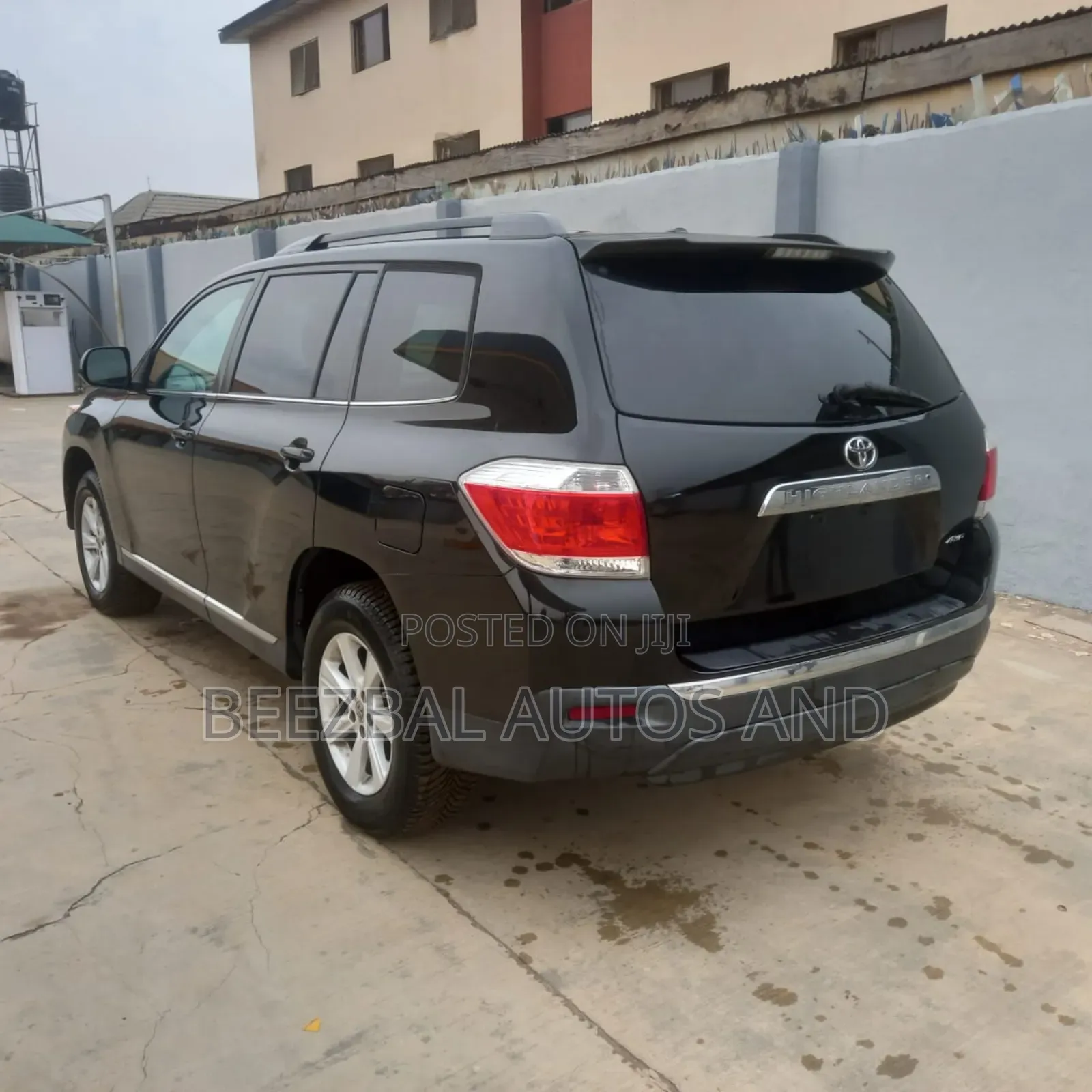 Toyota Highlander SE 2012 Black
