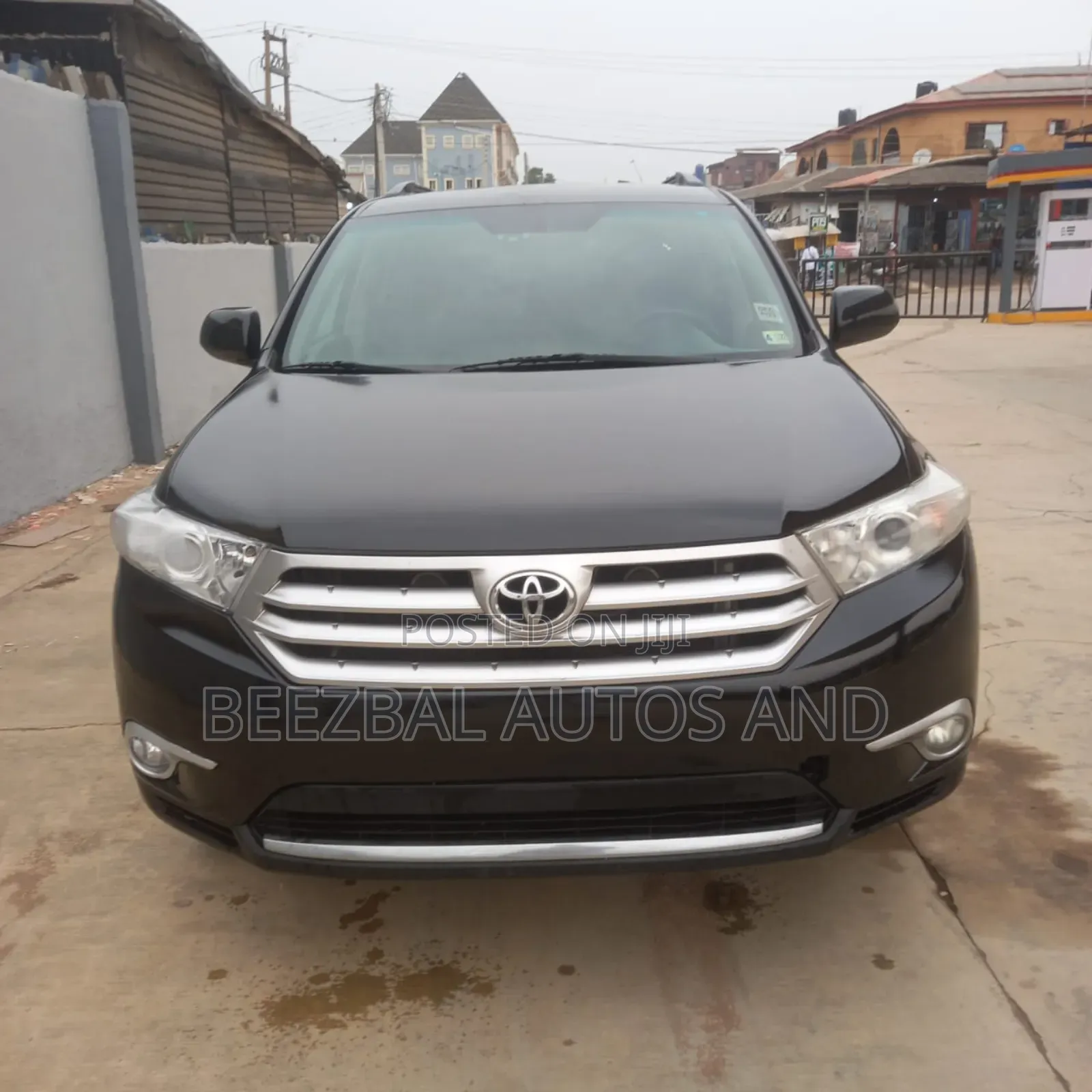 Toyota Highlander SE 2012 Black