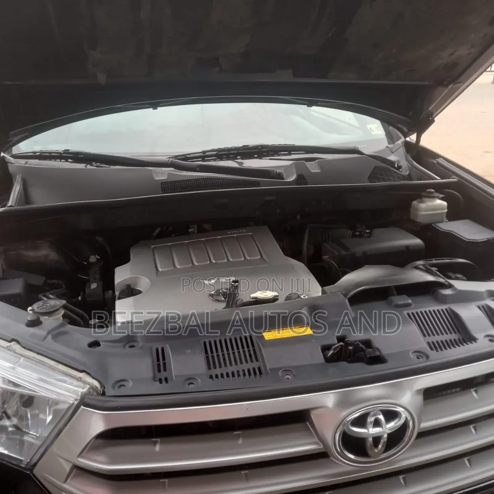 Toyota Highlander SE 2012 Black