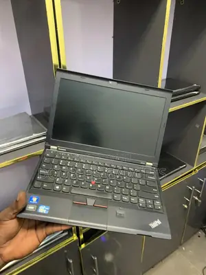 Laptop Lenovo ThinkPad X230 8GB Intel Core I5 HDD+SSD 320GB