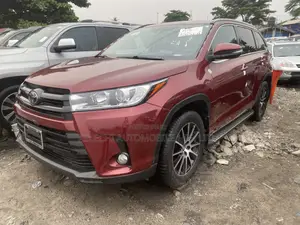 Toyota Highlander Limited 4x4 V6 (3.5L 6cyl 8A) 2018 Red
