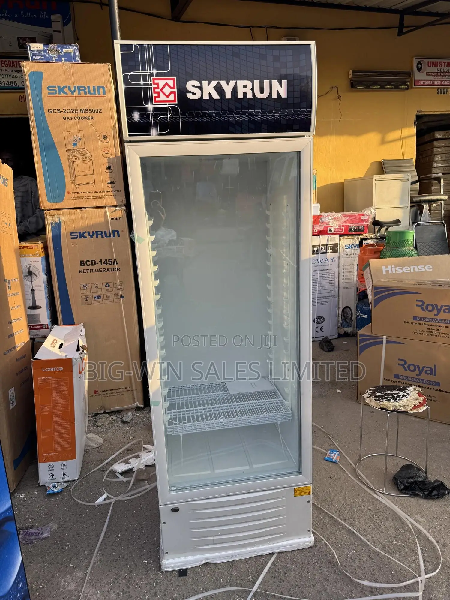 Skyrun Chiller 318 Litres