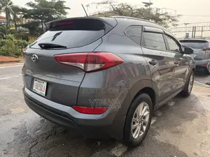 Hyundai Tucson Sport FWD 2016 Gray