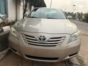 Toyota Camry 2008 Gold