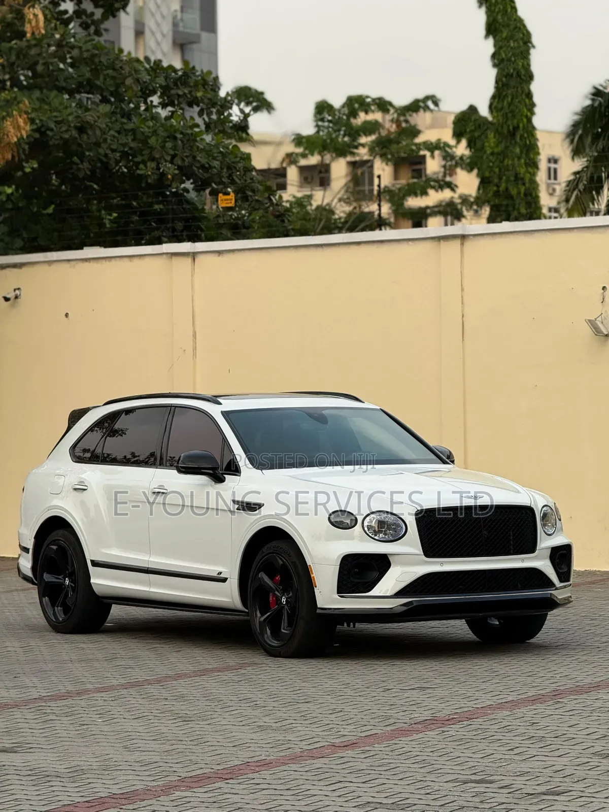 Bentley Bentayga 2022 White