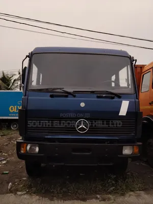 Mercedes Benz 8bolts 6tyres 2000 Blue