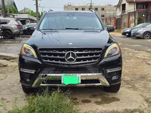Mercedes-Benz M Class ML350 4dr SUV (3.5L 6cyl 7A) 2015 Black