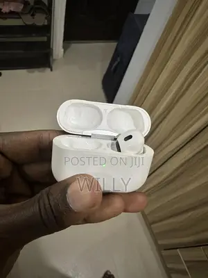 Original Airpods Pro 2 Charging Case - Type C - Charging Port.