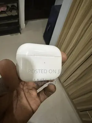 Original Airpods Pro 2 Charging Case - Type C - Charging Port.