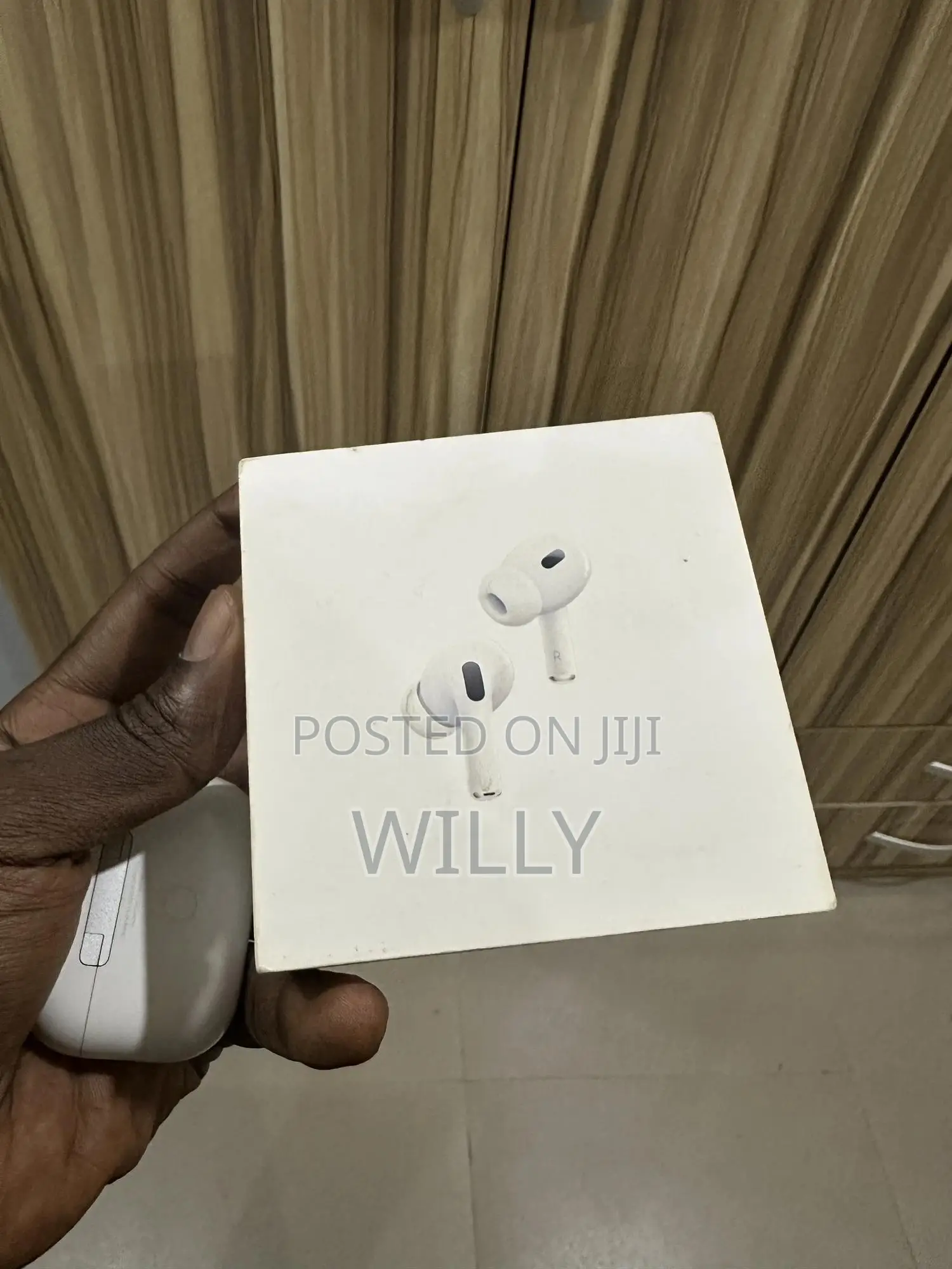 Original Airpods Pro 2 Charging Case - Type C - Charging Port.