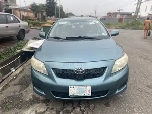 Toyota Corolla 2010 Green