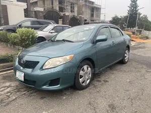 Toyota Corolla 2010 Green