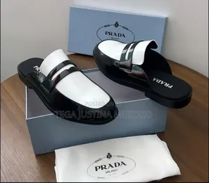 High Quality Prada Men's Glossy Leather Half Shoe