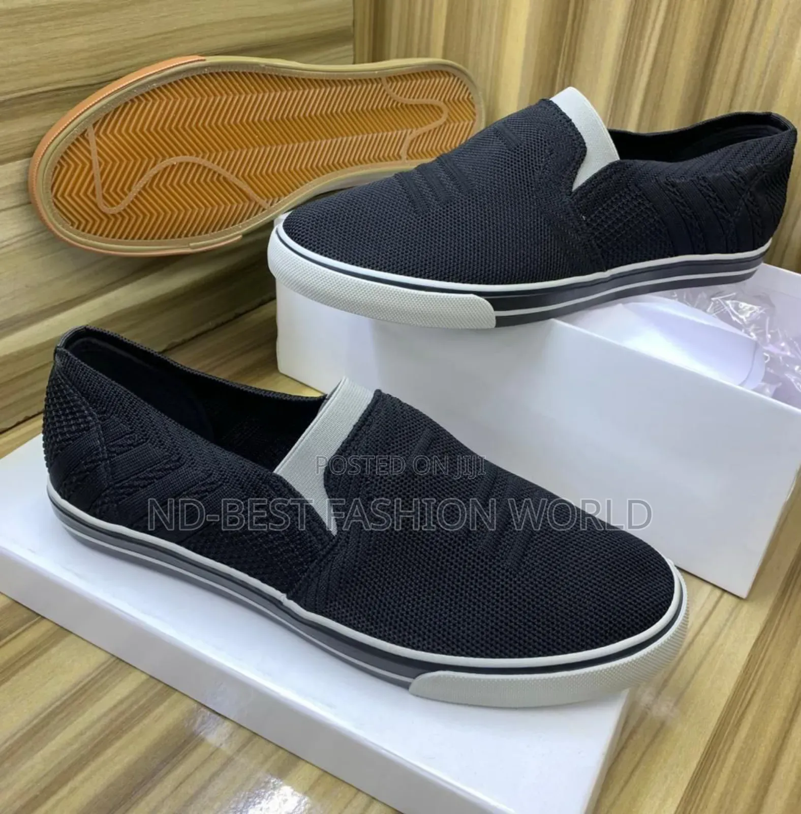 Simple Flat Sneakers