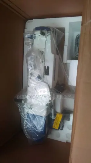 Industrial Buttonhole Machine