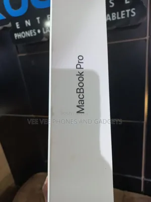 New Laptop Apple MacBook Pro 2025 M5 16GB Apple M5 SSD 512GB