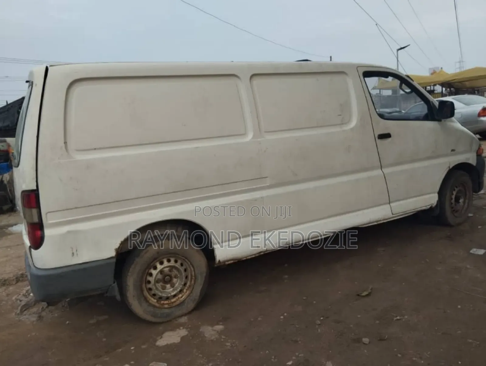 Toyota HiAce 2004 White