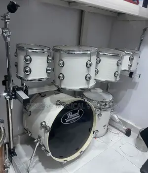 Pearl Roadshow 7 Sets With Rack With Pearl Cymbals