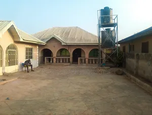 Furnished 2bdrm Block of Flats in Olunlade, Ilorin South for sale